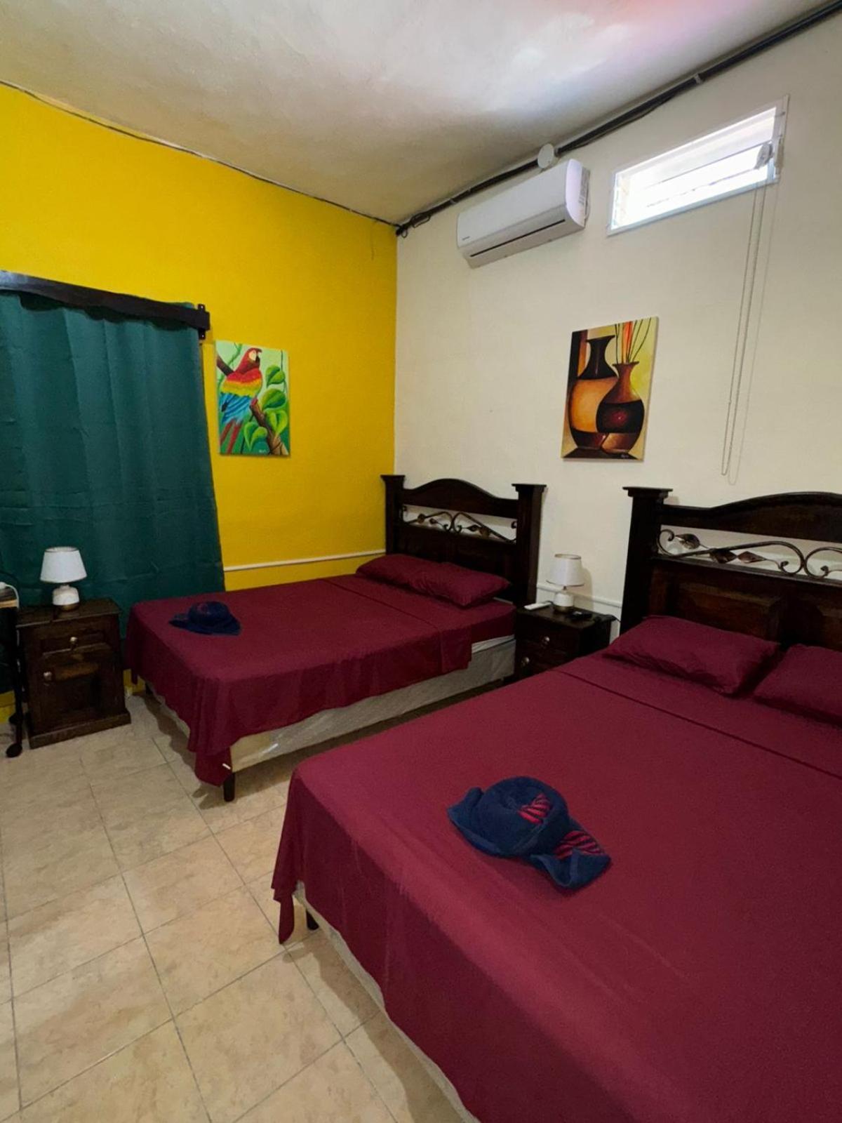 Casa Maya Itza 弗洛勒斯 外观 照片