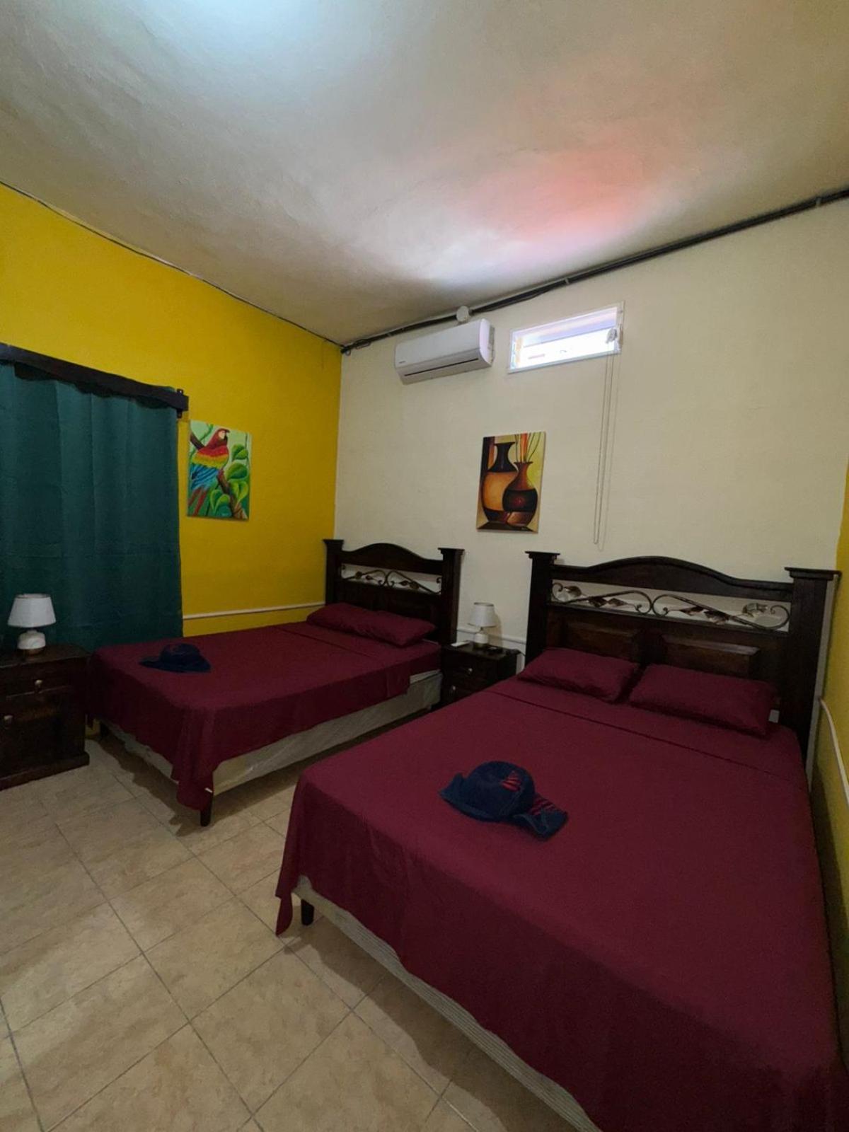 Casa Maya Itza 弗洛勒斯 外观 照片