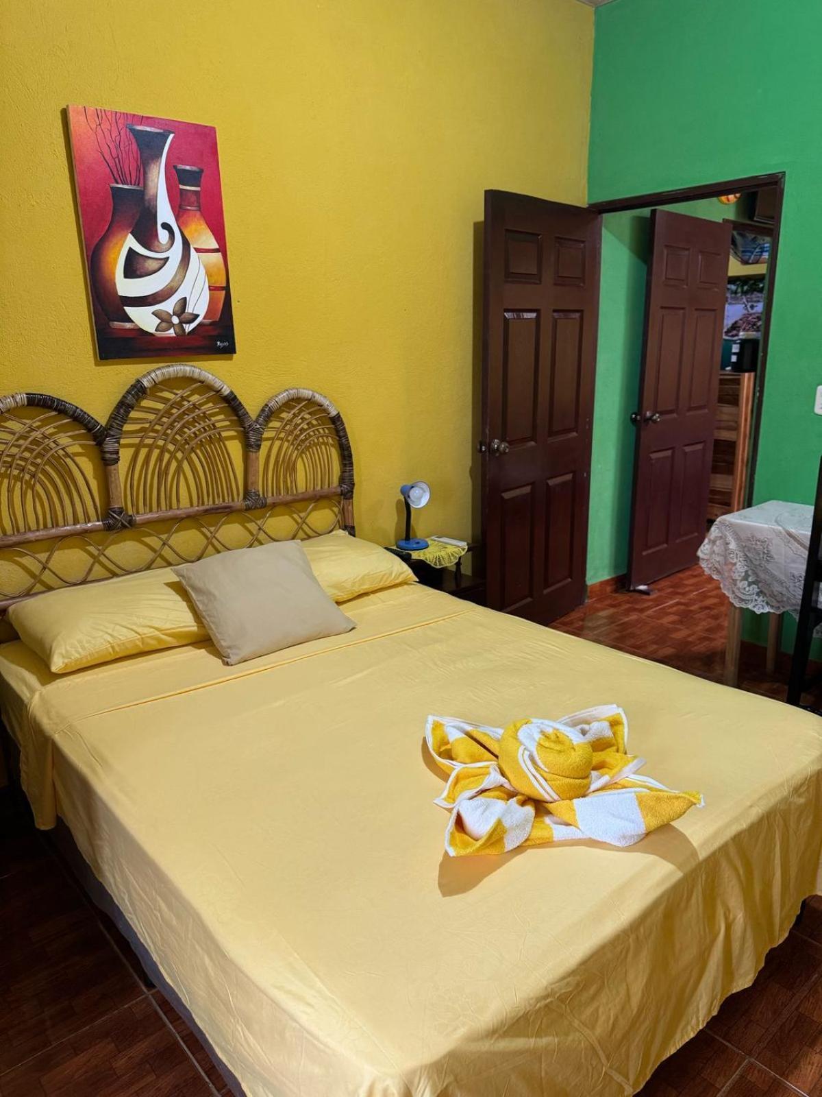 Casa Maya Itza 弗洛勒斯 外观 照片